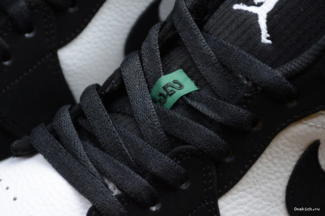 One Kick Low Air White Green 1 553558-113 Mystic Black Jordan 0714
